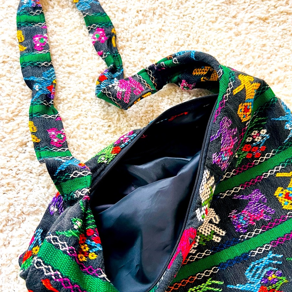 Colorful shoulder bag 🔆